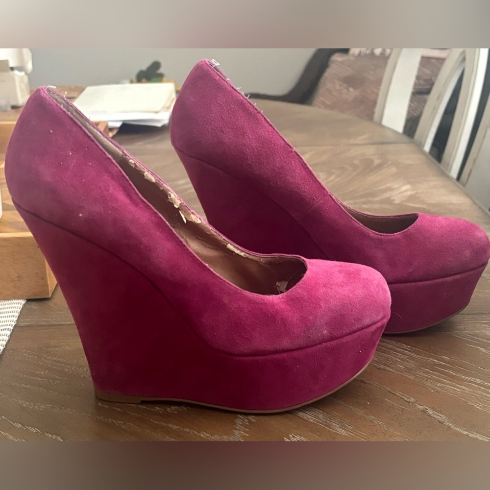 4” Hot Pink Suede Steve Madden Wedges.
